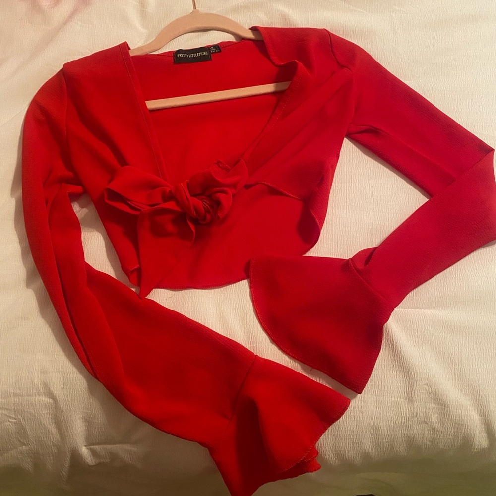 Pretty Little Thing top, Size 2